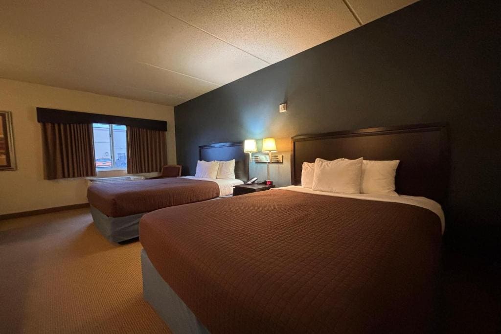 AmericInn by Wyndham Monmouth - View 6