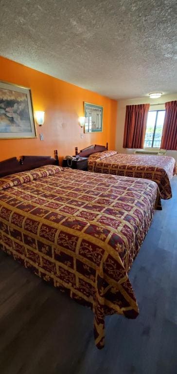Anaheim National Inn - View 7