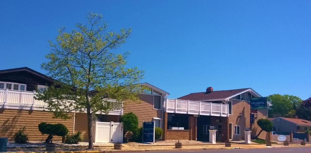 Atlantic Motel - Main view