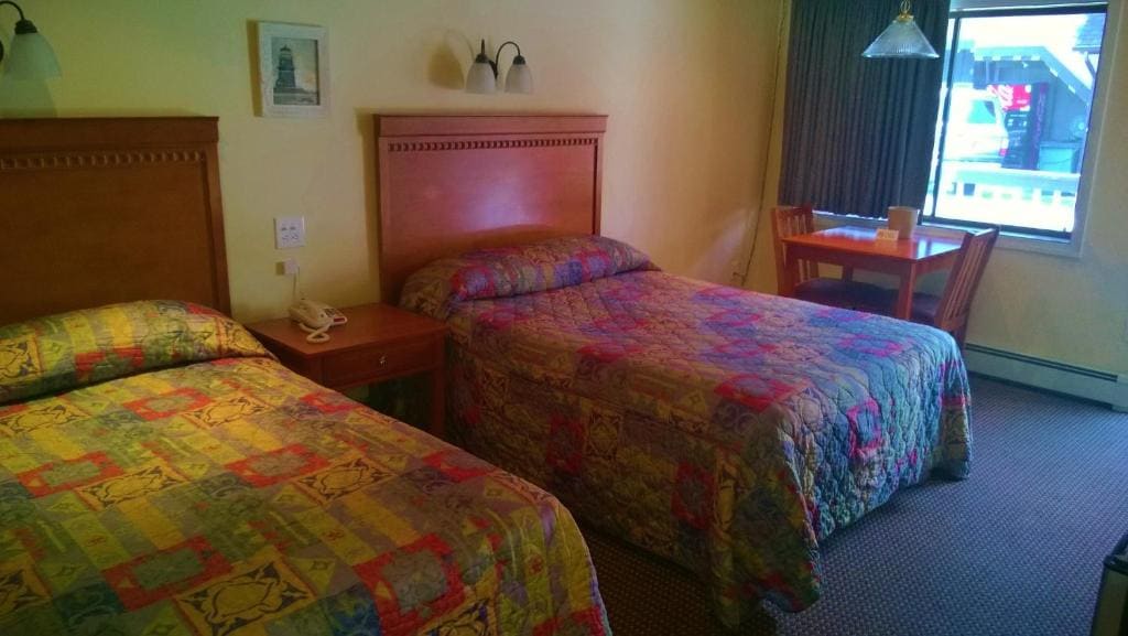 Atlantic Motel - View 2