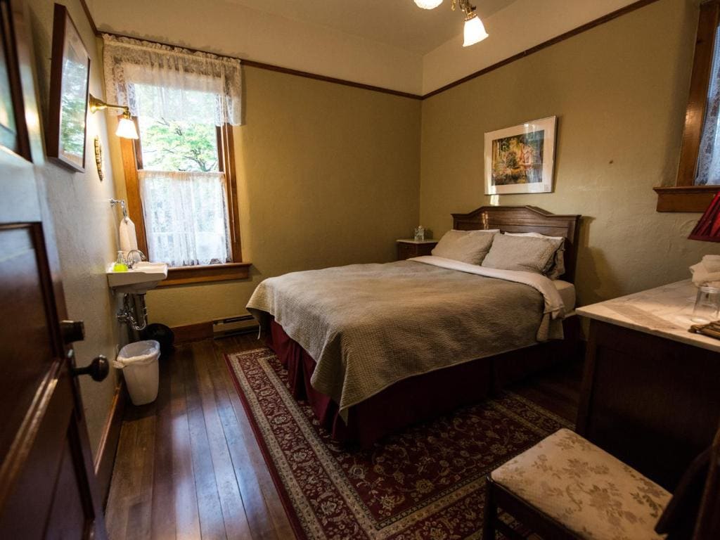 Balch Hotel - View 7