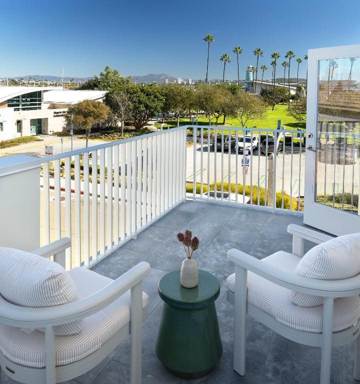 Bay Shores Peninsula Hotel - View 5