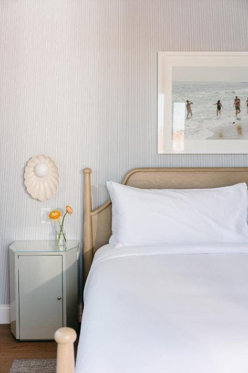 Bay Shores Peninsula Hotel - View 2