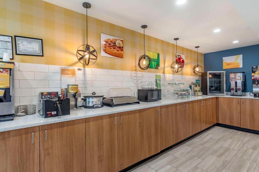 Quality Inn & Suites Chattanooga West near Lookout Mountain - View 5