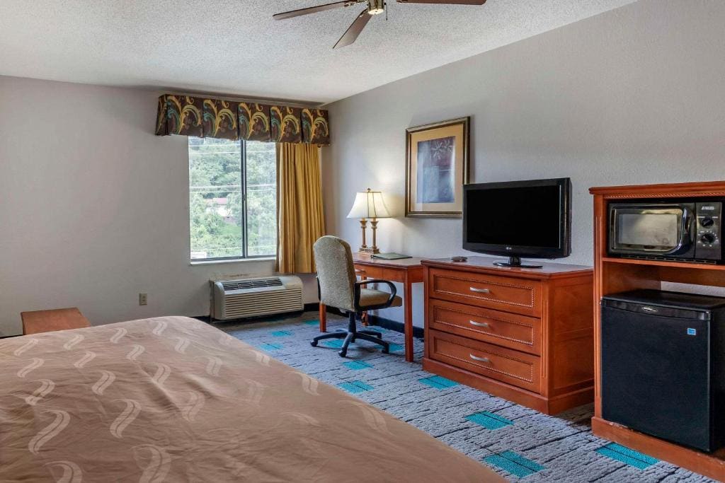 Quality Inn & Suites Chattanooga West near Lookout Mountain - View 7
