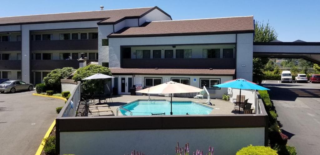 Baymont by Wyndham Seattle/Kirkland WA - View 6