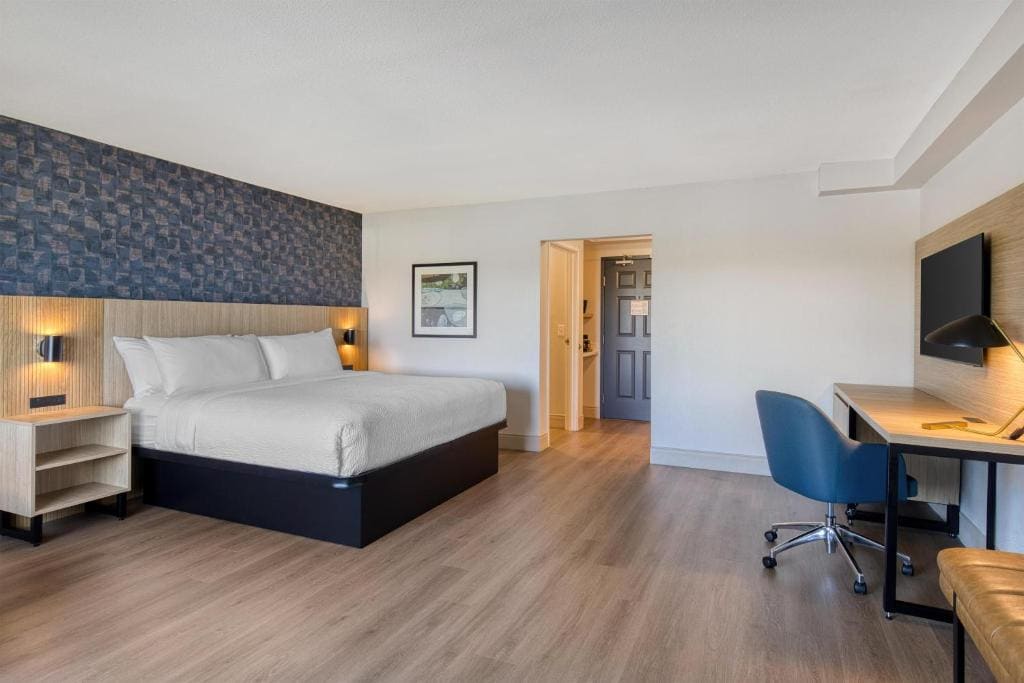 Best Western Byron Center - View 7
