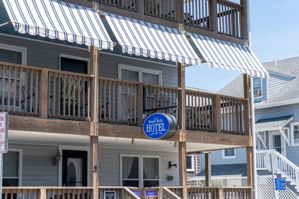 Beach Walk Hotel - Main view