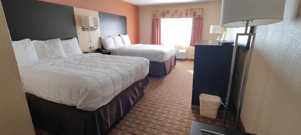 Quality Inn & Suites Benton Harbor - St Joseph - View 2