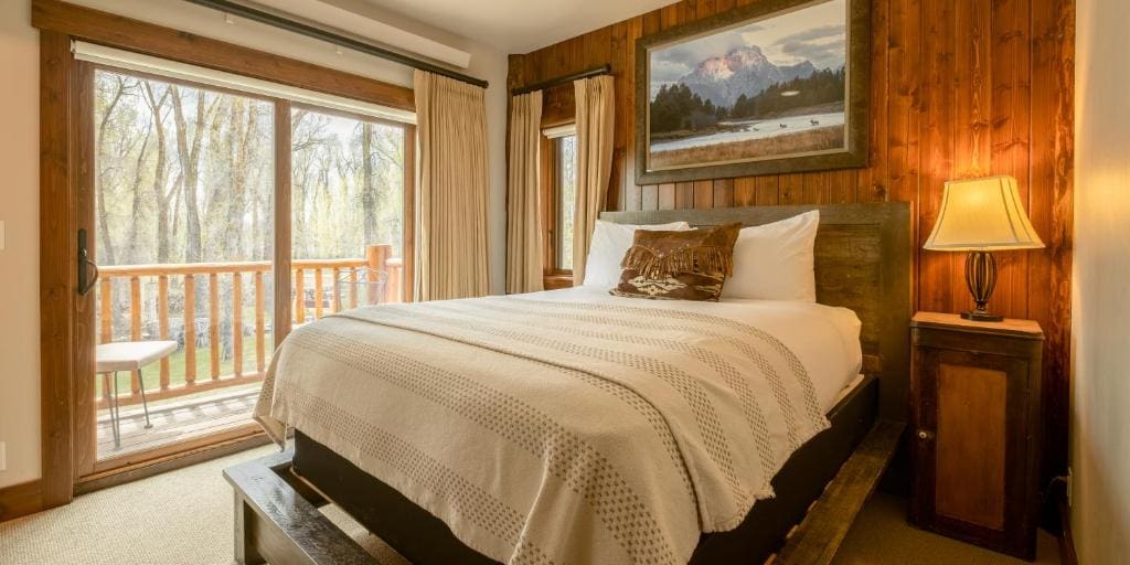 Bentwood Inn - View 6
