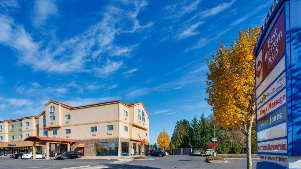 Best Western Plus Battleground Inn & Suites - Main view