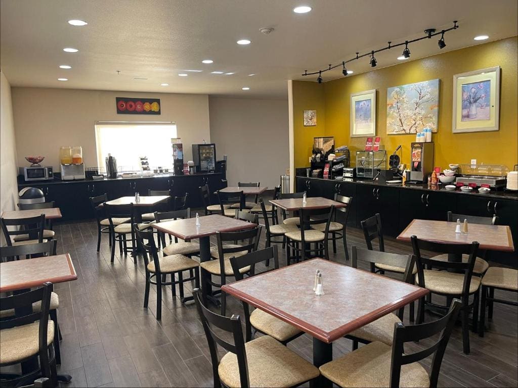 Best Western Plus Battleground Inn & Suites - View 3