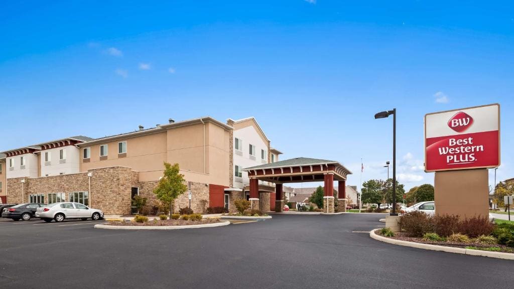 Best Western Plus Boardman Inn & Suites - Main view