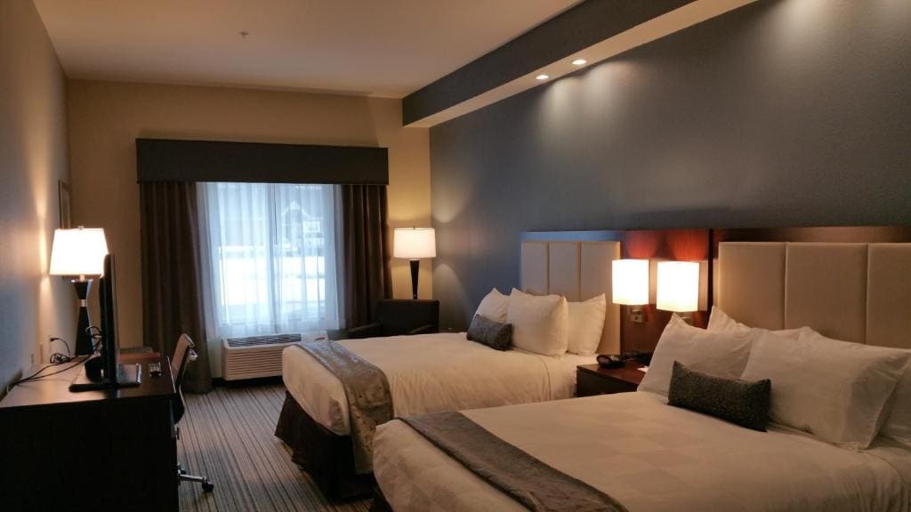 Best Western Plus Boardman Inn & Suites - View 6