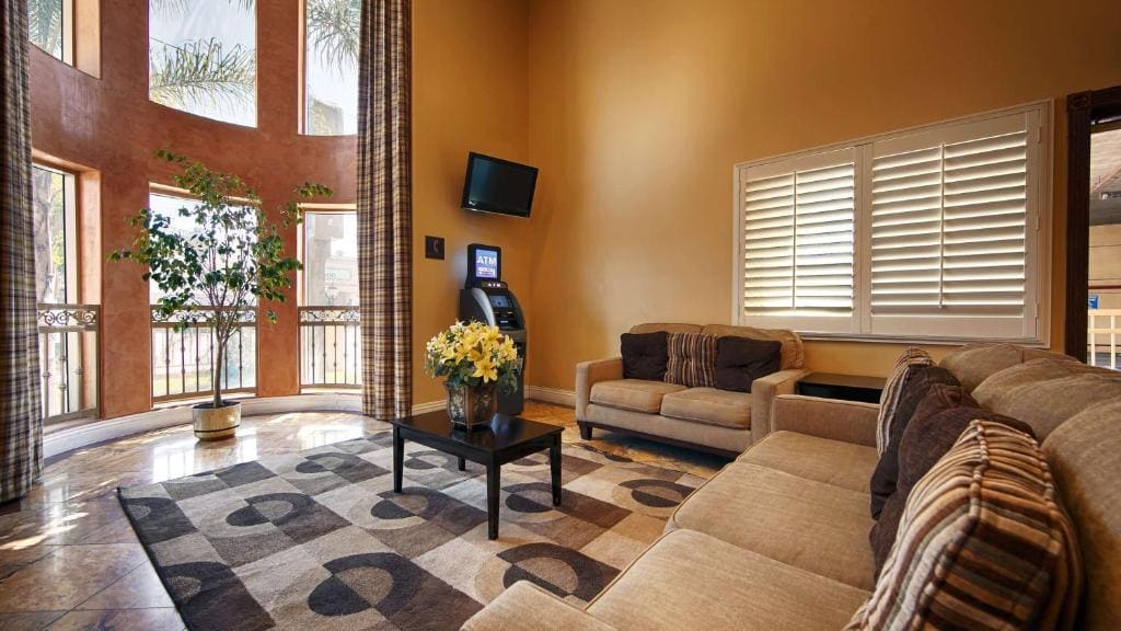 Best Western Burbank Airport Inn - View 3