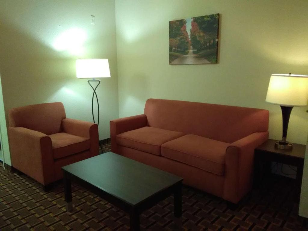 Best Western Executive Inn & Suites - View 2