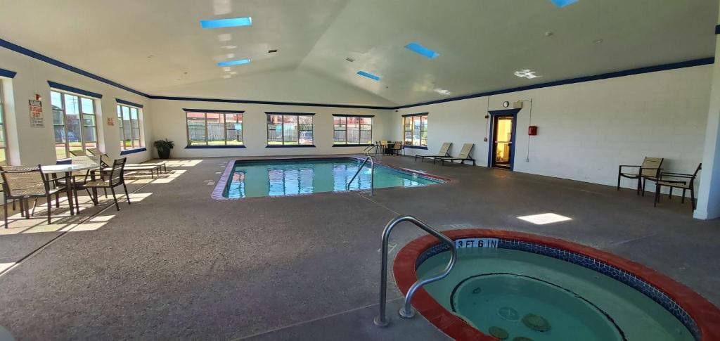 Best Western Executive Inn & Suites - View 4