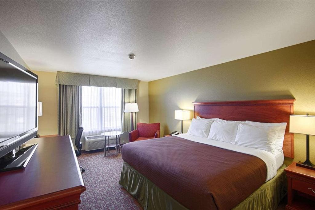 Heritage Hotel and Suites - View 2