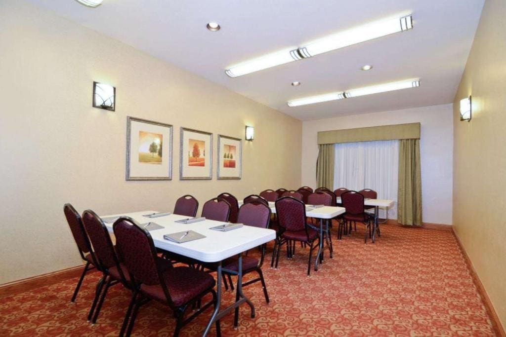 Heritage Hotel and Suites - View 4