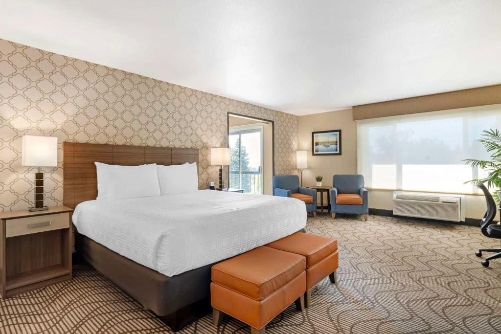 Best Western Plus Heritage Inn - View 2
