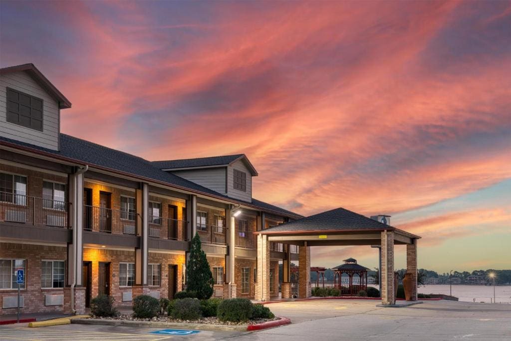 Best Western Lake Conroe Inn - Main view