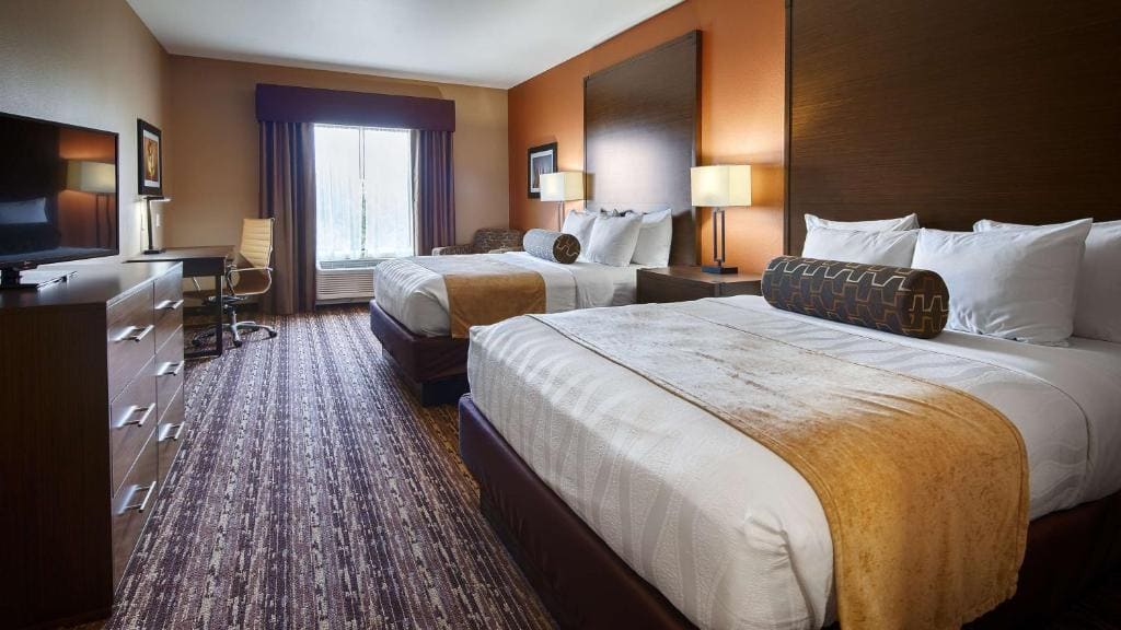 Best Western Plus Elmendorf Hotel San Antonio Hotel - View 2