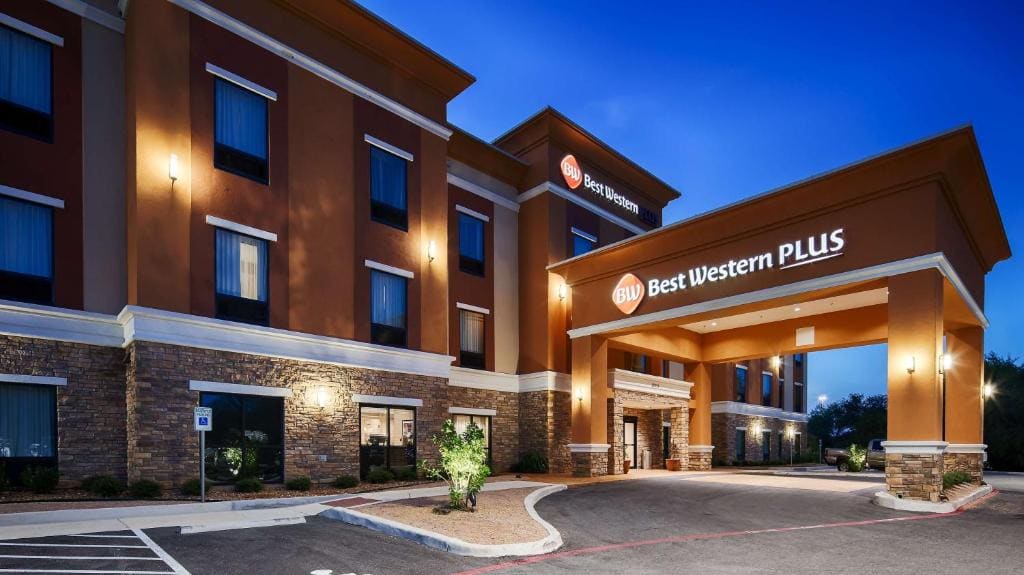 Best Western Plus Elmendorf Hotel San Antonio Hotel - View 5