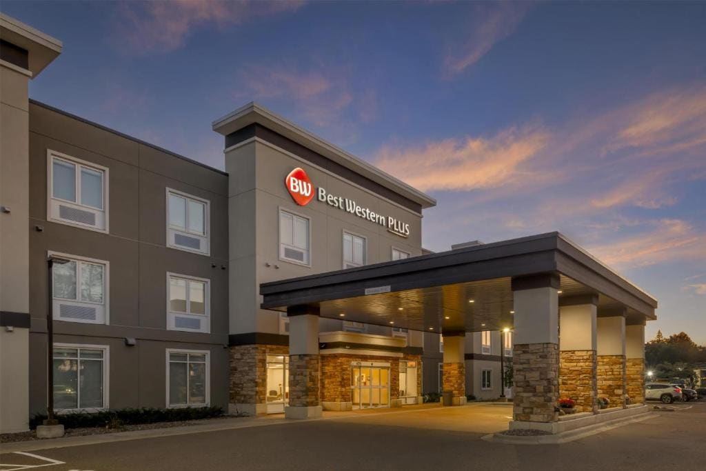 Best Western Plus Isanti - Main view