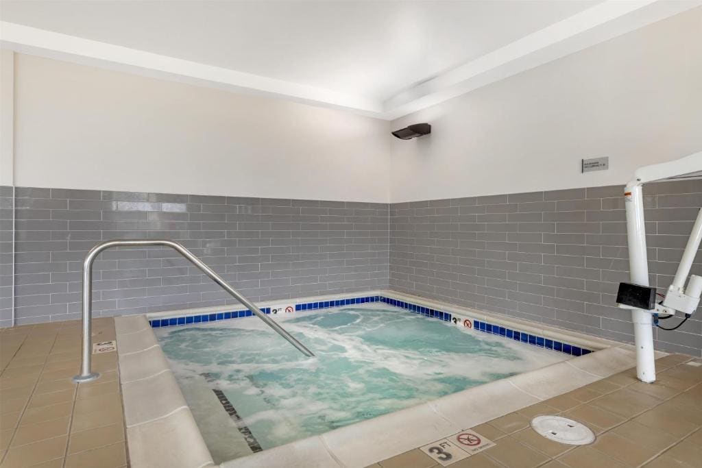 Best Western Plus Isanti - View 7
