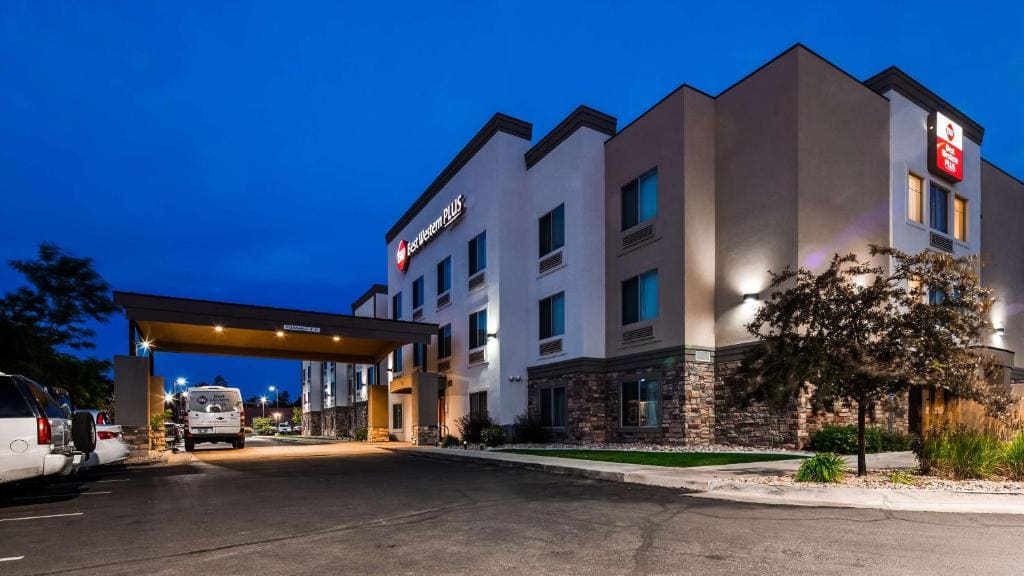 Best Western Plus Airport Inn & Suites - Main view