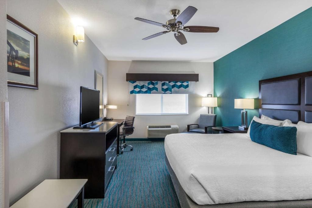 Best Western Plus Taft Inn - View 6