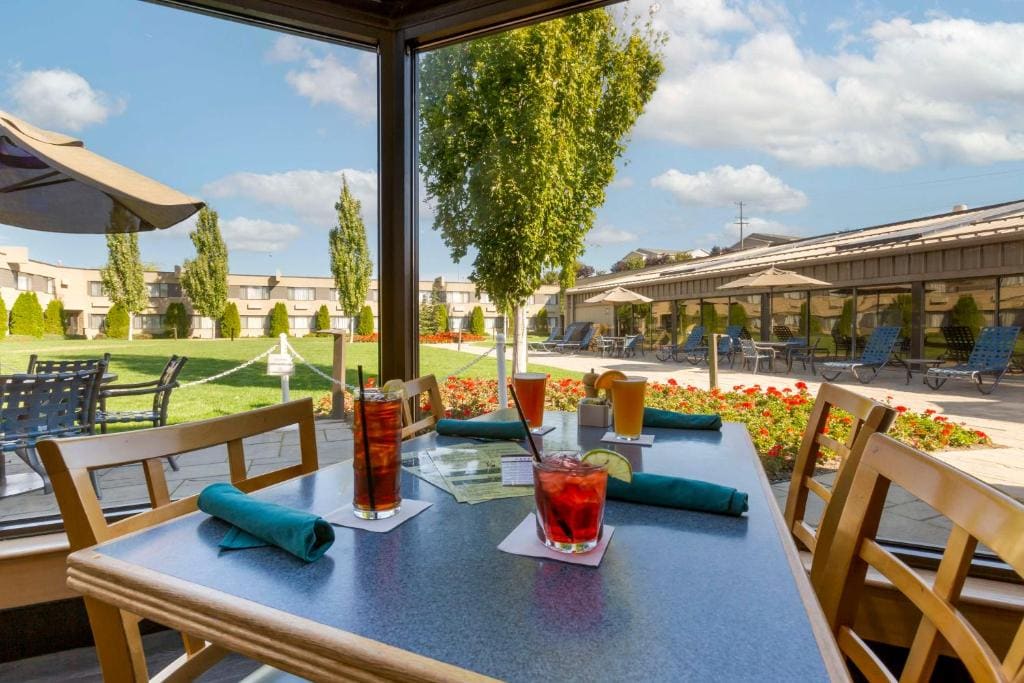 Best Western Plus University Inn - View 5