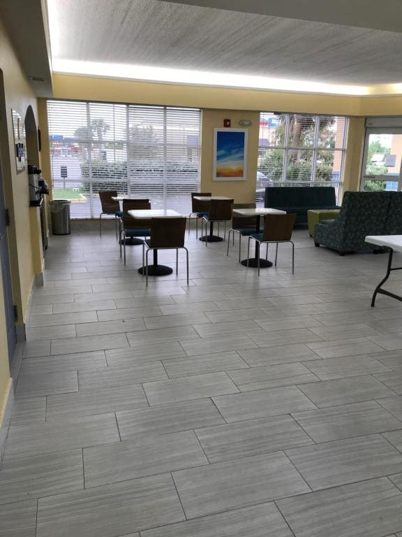Days Inn by Wyndham Panama City - View 4