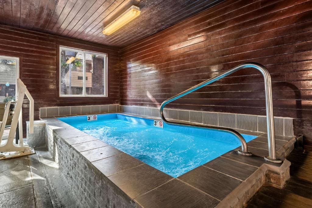 Best Western Tower West Lodge - View 5