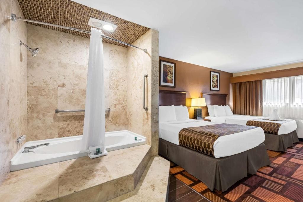 Best Western Tower West Lodge - View 6