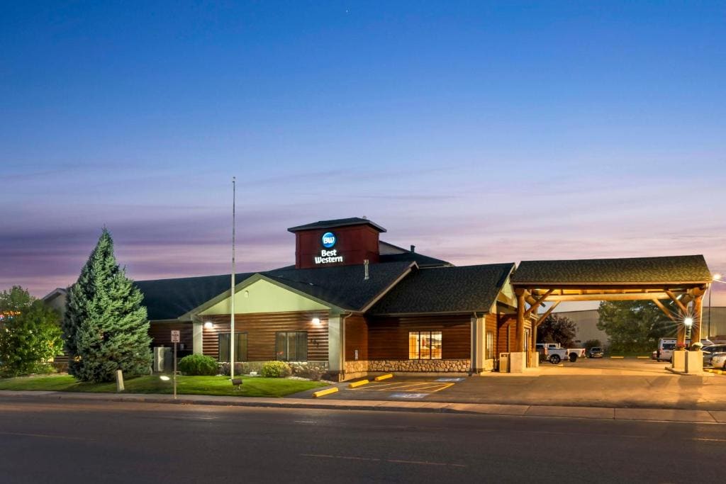 Best Western Yellowstone Crossing - View 5