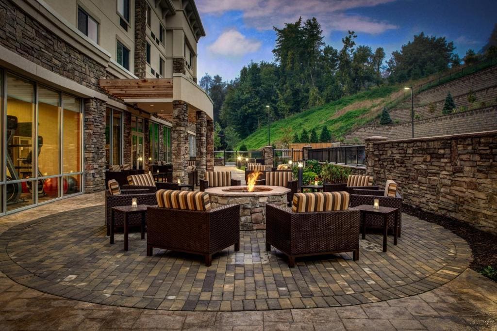 Courtyard by Marriott Boone - View 4