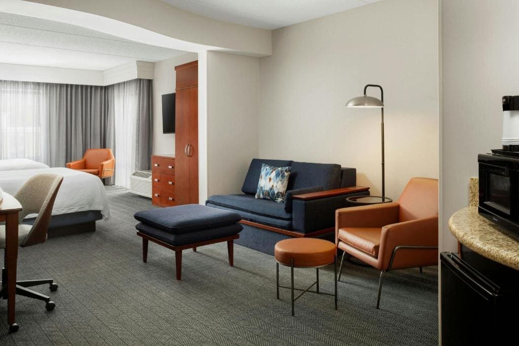 Courtyard by Marriott Boone - View 7