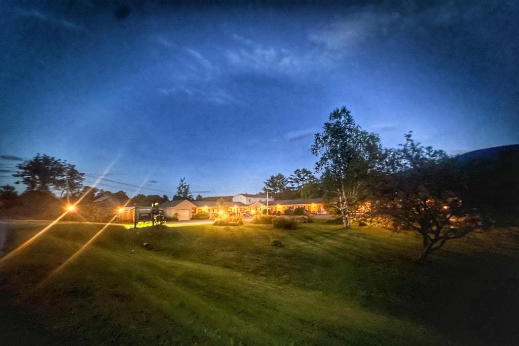 Brittany Motel - Main view