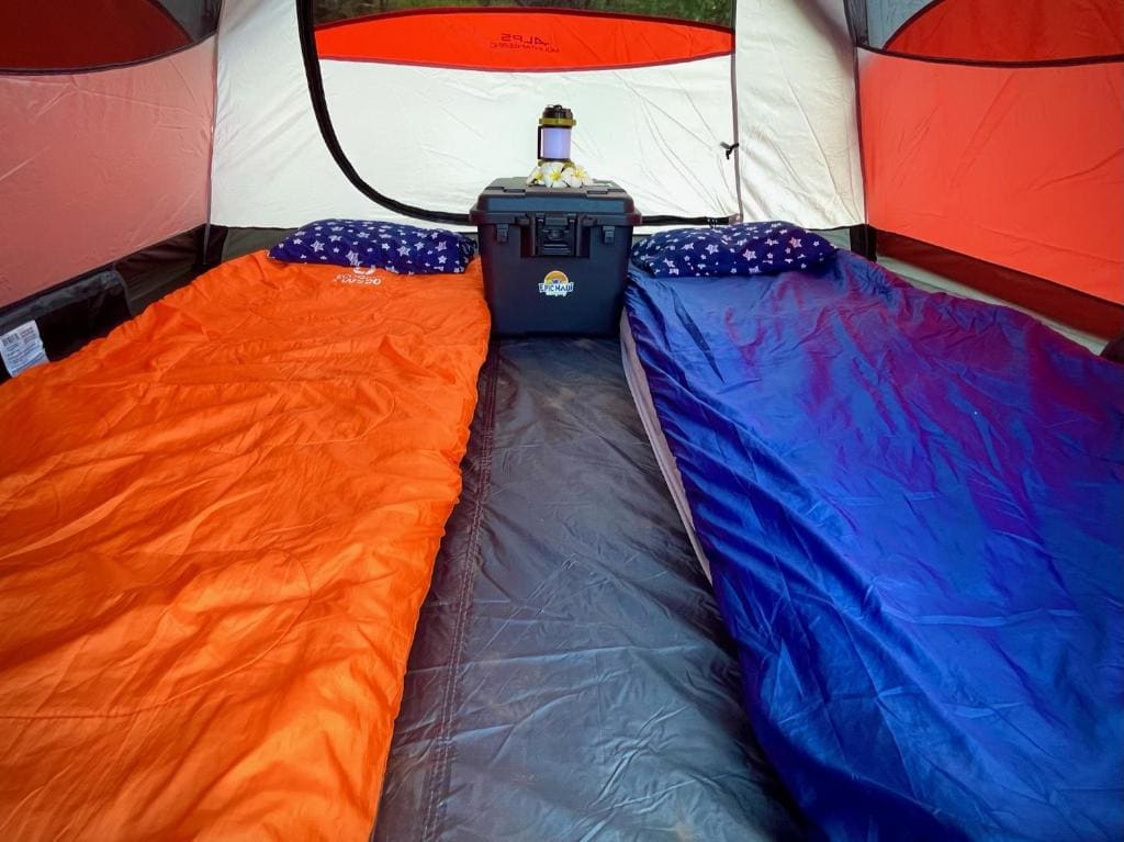 Budget Hack Maui SUV camping - View 2
