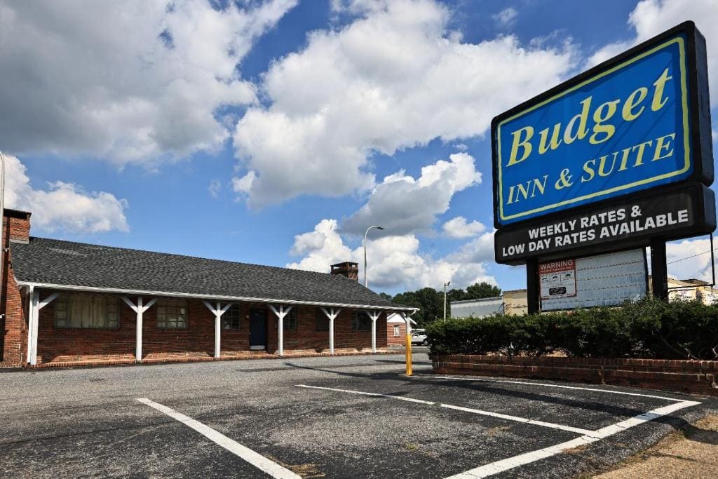 Budget Inn and Suites Mount Ephraim - Main view