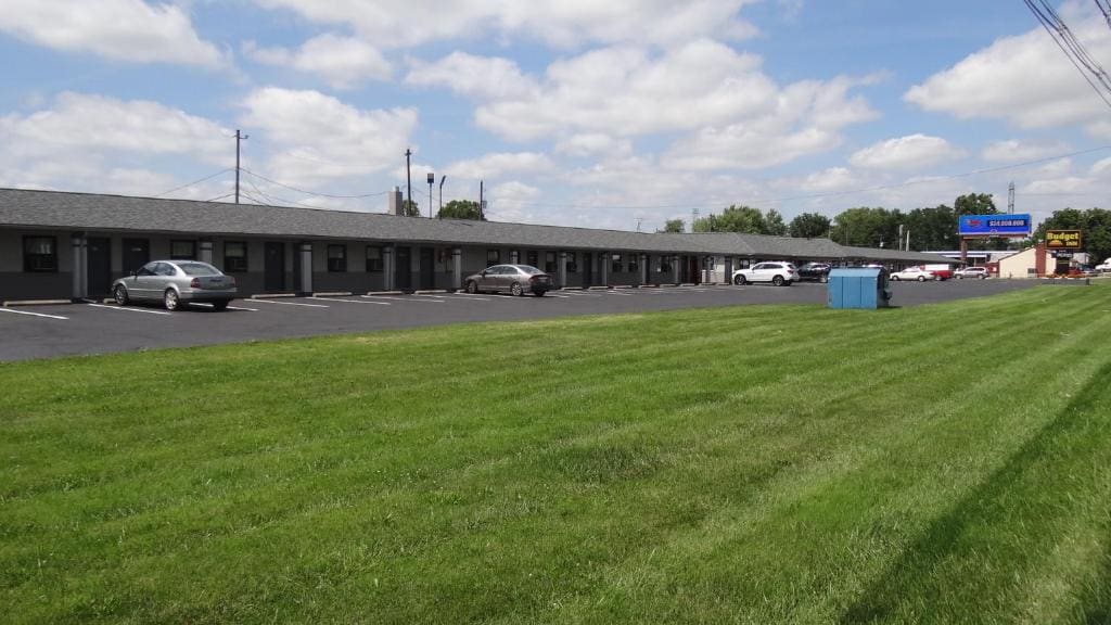 Budget Inn Columbus - View 2