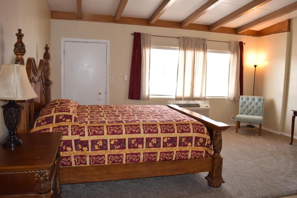 BUTTERFIELD STAGE MOTEL - View 6