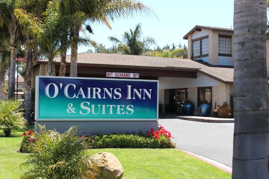 O'Cairns Inn and Suites - Main view