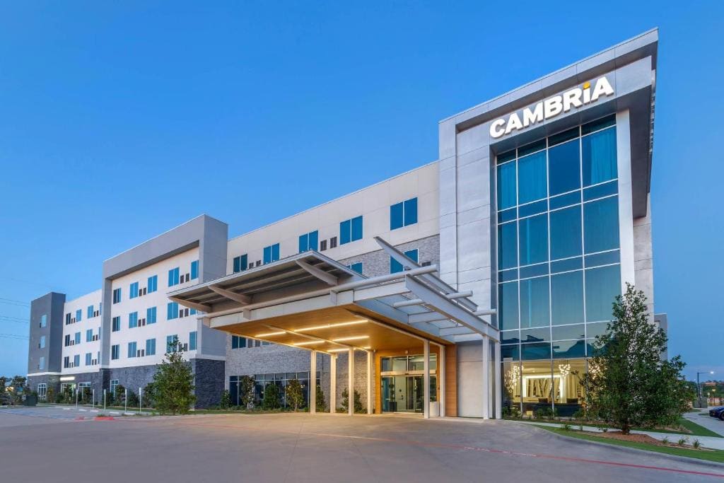 Cambria Hotel Waco University Riverfront - Main view
