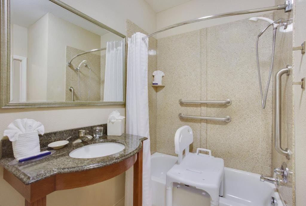 Candlewood Suites Virginia Beach Town Center by IHG - View 7