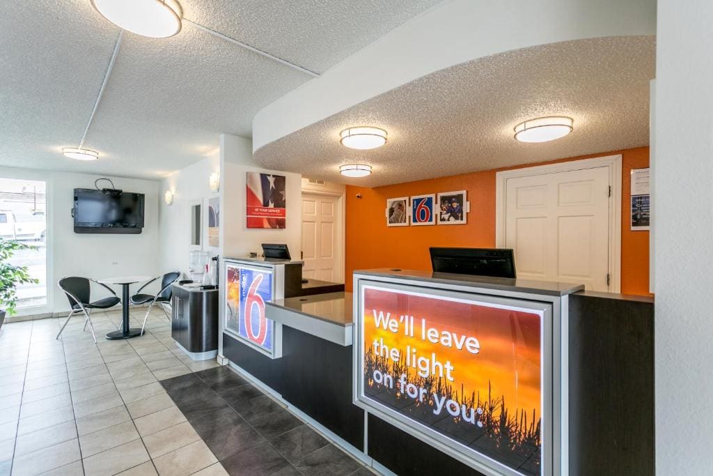 Motel 6-Butte, MT - Historic City Center - View 4
