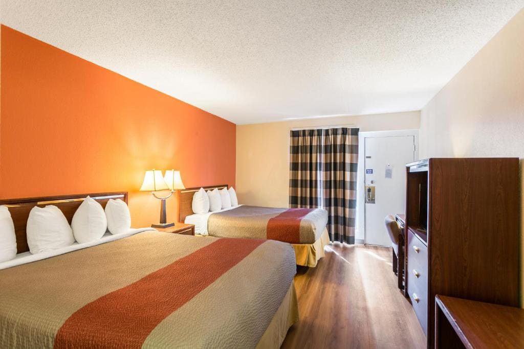 Motel 6-Butte, MT - Historic City Center - View 2