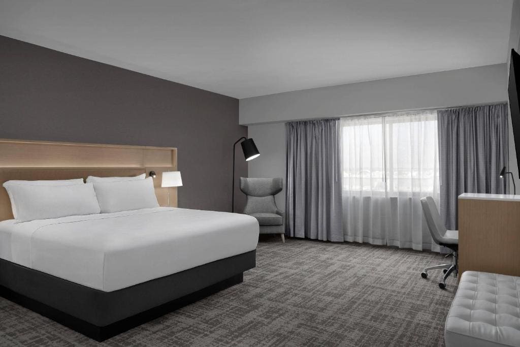 Radisson Hotel Cedar Rapids - View 2