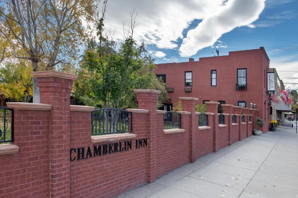 Chamberlin Inn - Main view